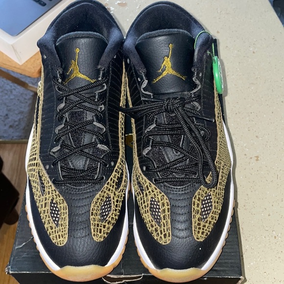 jordan 11 low ie croc